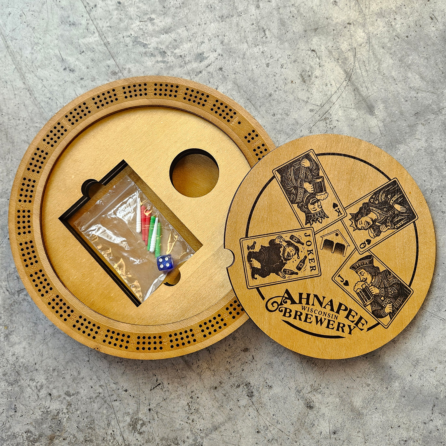 Cribbage Board Ahnapee, Open Cover